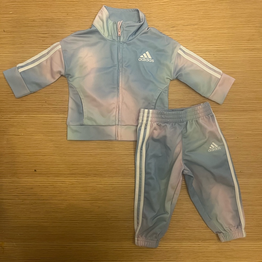 Adidas matching tracksuit sized 6 m